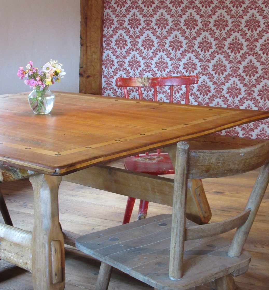 Tisch im Wohnzimmer